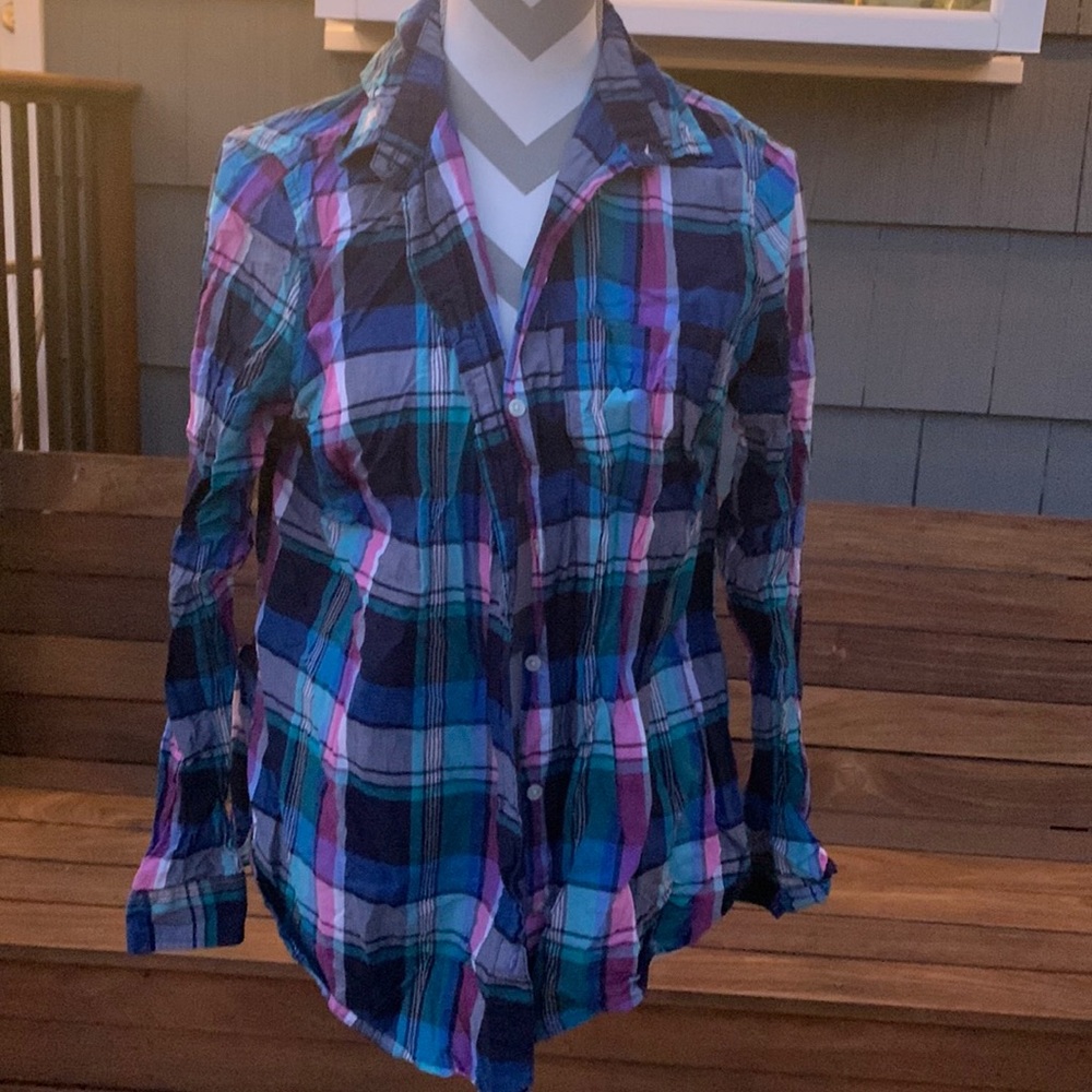 FREE GIFT: Old Navy Plaid Button-Up Top Size Large